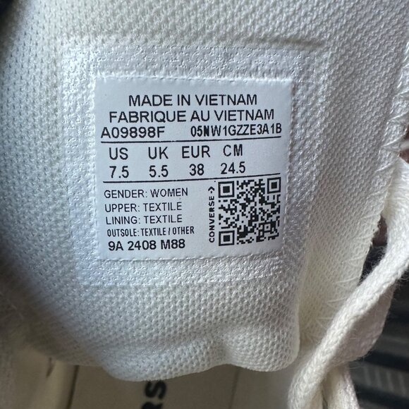 ⭐NEW CONVERSE Womens Shoes 7.5 Chuck Taylor All Star Hi Large Stars 2024 A09898F - Picture 9 of 12